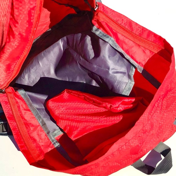 Clever Bees Ultralight 25 Water Resistant Packable Backpack - Picture 15 of 15